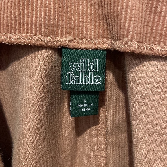 Dresses - Picture 6 of 9